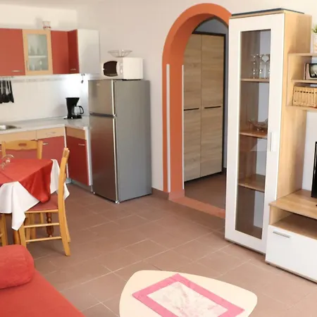 A 5 With Terrace Garden And Sea View Barbat na Rabu
