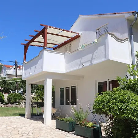度假居 A 5 With Terrace Garden And Sea View *
