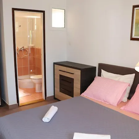 A 5 With Terrace Garden And Sea View Barbat na Rabu