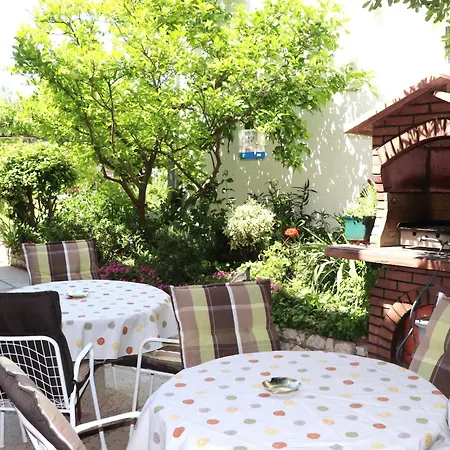 A 5 With Terrace Garden And Sea View *