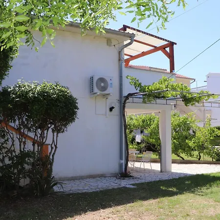 A 5 With Terrace Garden And Sea View 度假居 Barbat na Rabu
