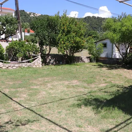 A 5 With Terrace Garden And Sea View